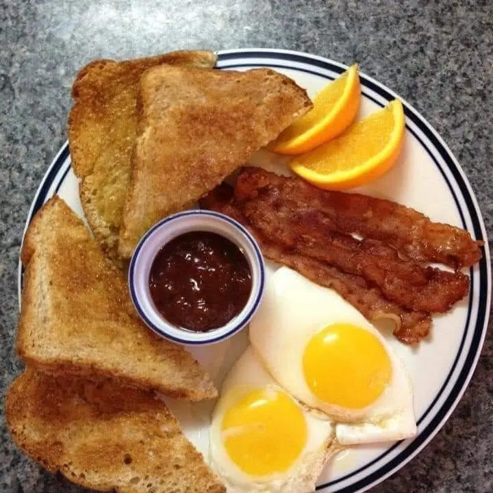 All day breakfast with eggs, bacon and toast